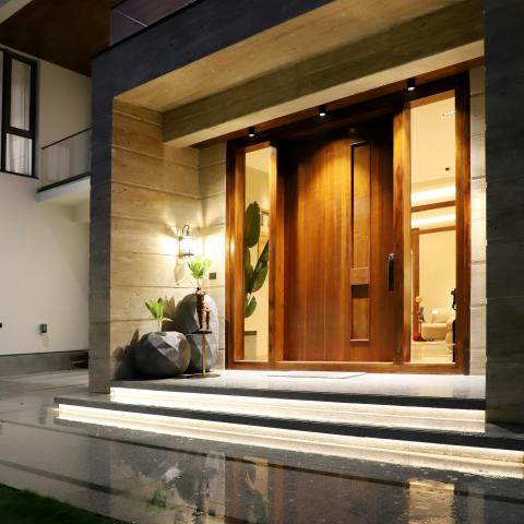 Arbutus Appraisals Modern Home 
